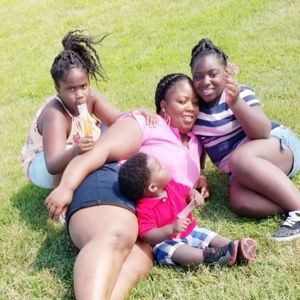 Meet your Posher, Etta